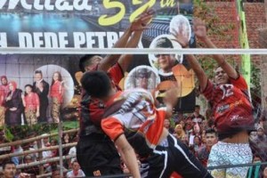 Turnamen Voli Ade Petruk Cup.